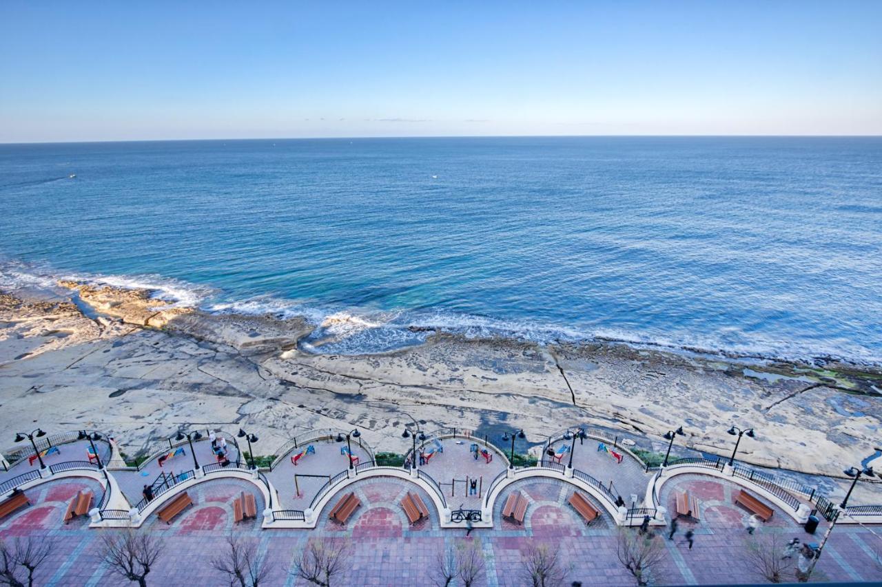Seafront Sliema Apartment With Balcony & Sea Views By Jl Luaran gambar