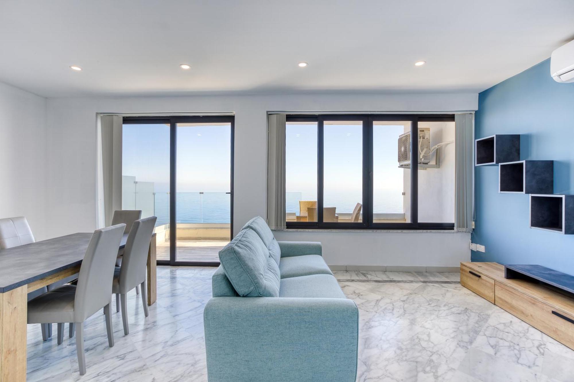 Seafront Sliema Apartment With Balcony & Sea Views By Jl Luaran gambar