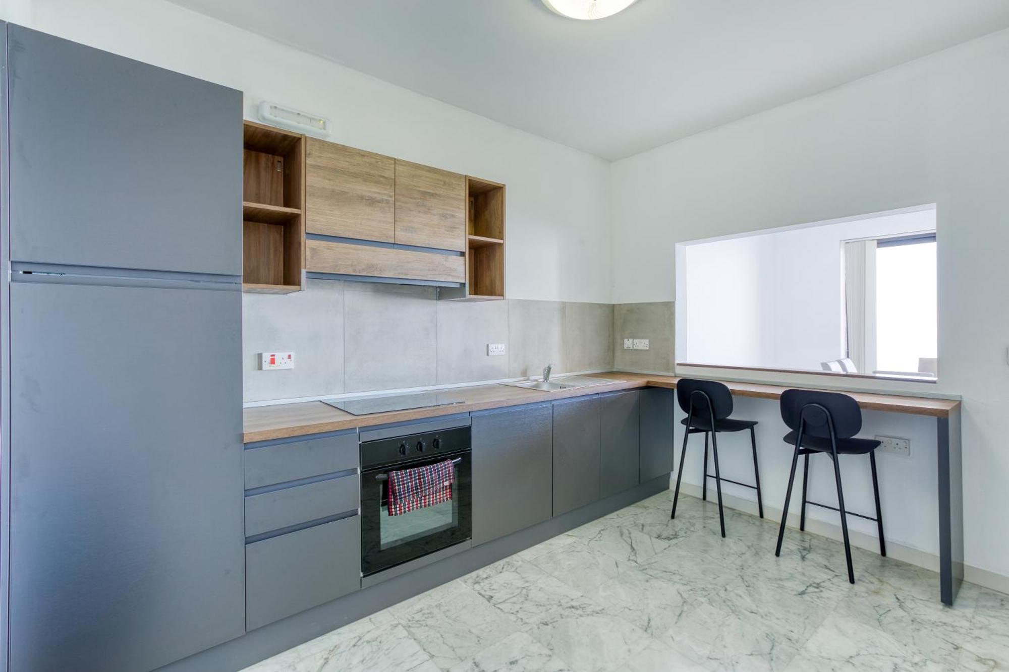 Seafront Sliema Apartment With Balcony & Sea Views By Jl Luaran gambar